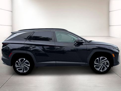 New 2026 Hyundai Tucson Limited FWD image 9