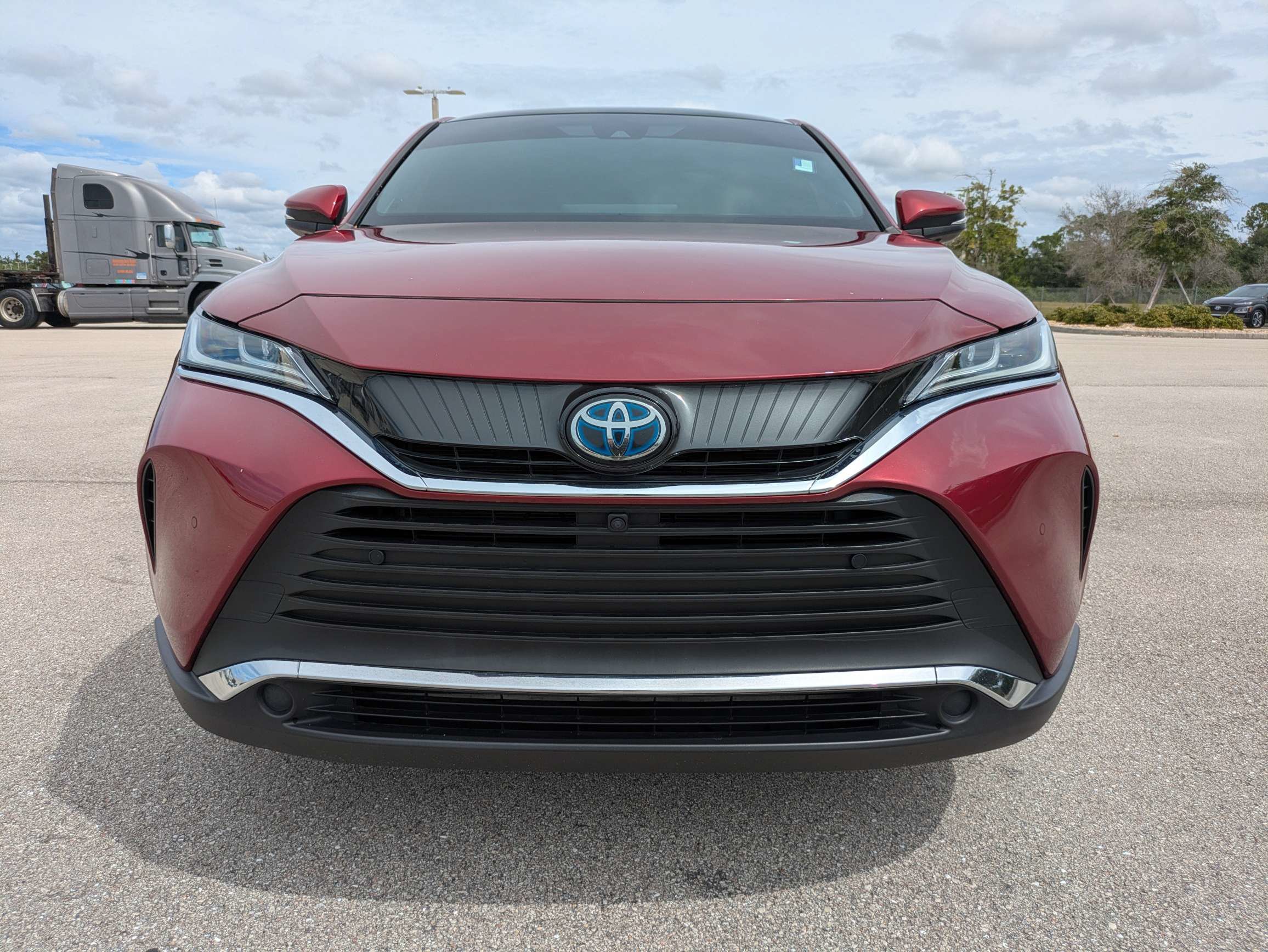 Used 2021 Toyota Venza Limited AWD/4WD image 9