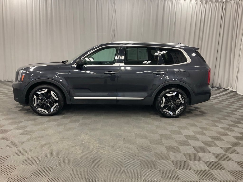 Used 2025 Kia Telluride S AWD/4WD image 10