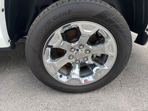 Used 2023 RAM 1500 Limited w/ Body Color Bumper Group image 11