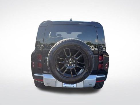 Used 2025 Land Rover Defender 110 S AWD/4WD image 4