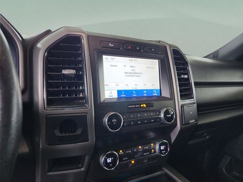 Used 2020 Ford Expedition Max XLT w/ Equipment Group 201A RWD image 12