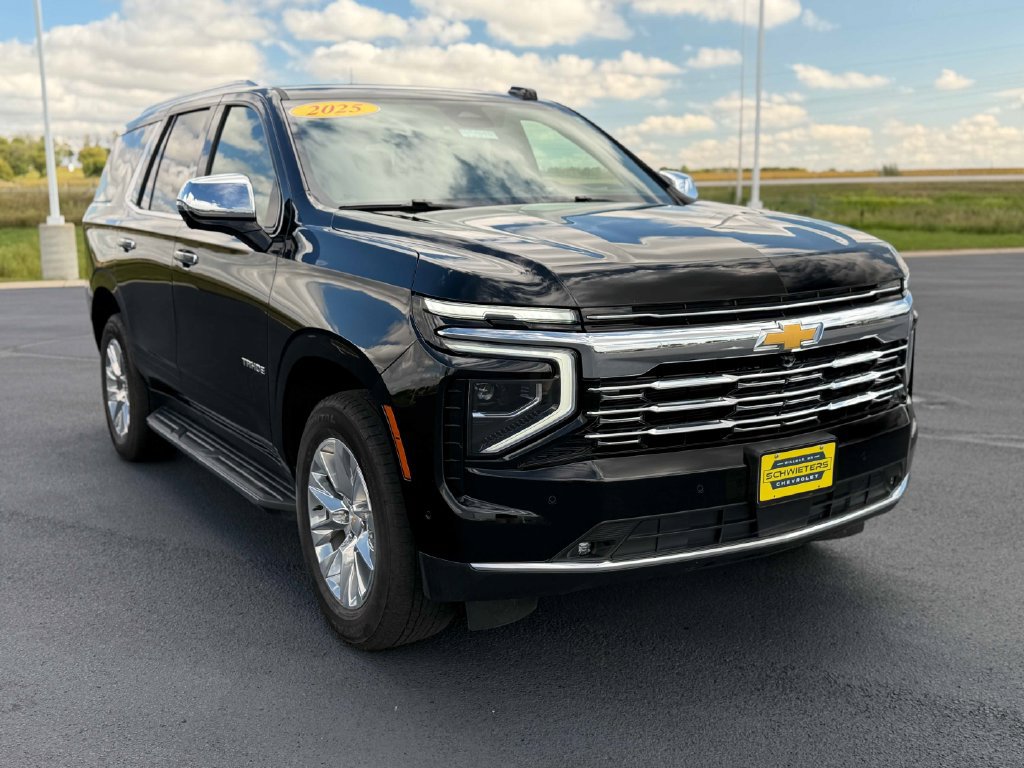 Used 2025 Chevrolet Tahoe Premier AWD/4WD image 5