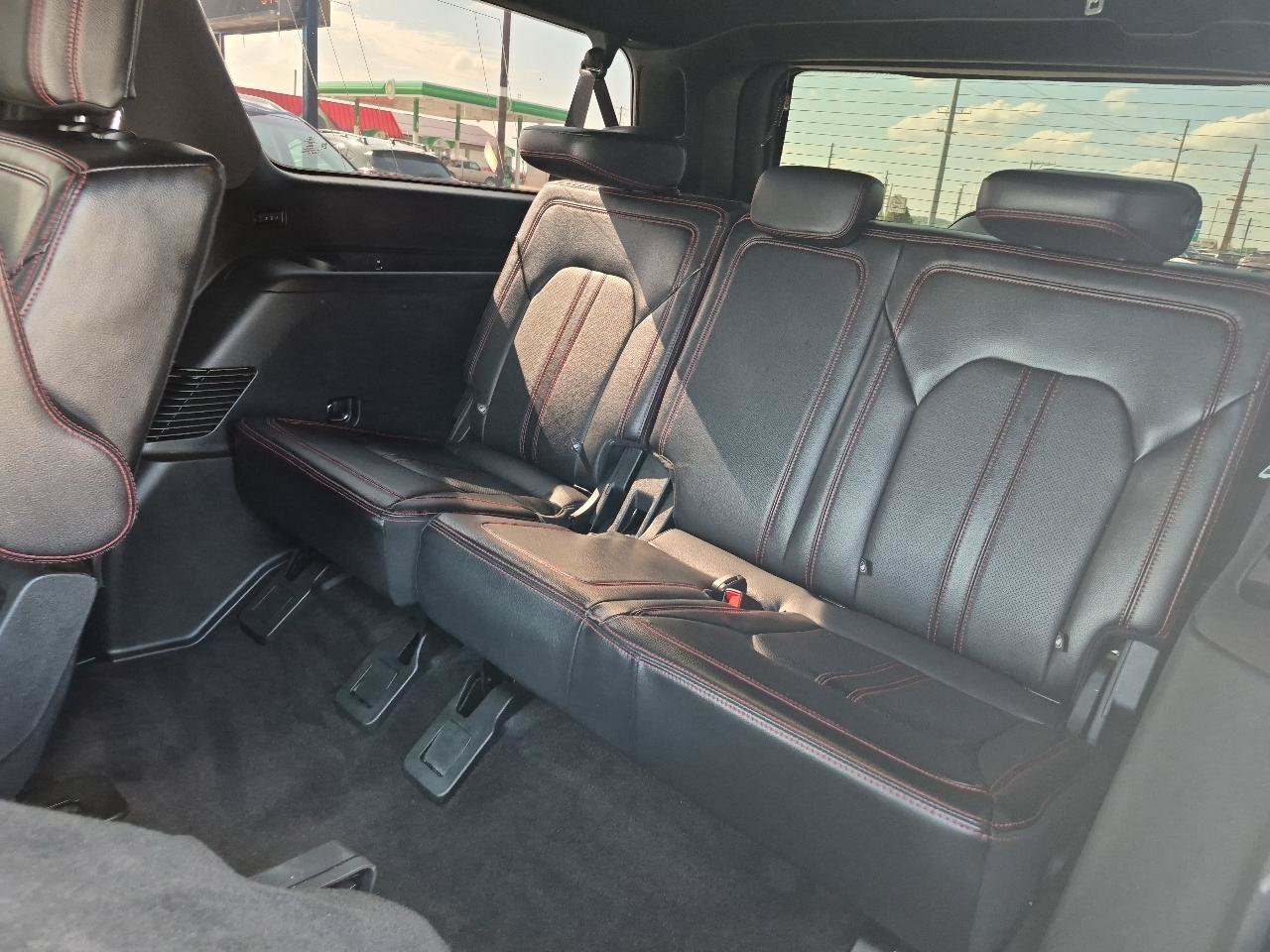 Used 2021 Ford Expedition Max Limited AWD/4WD image 16