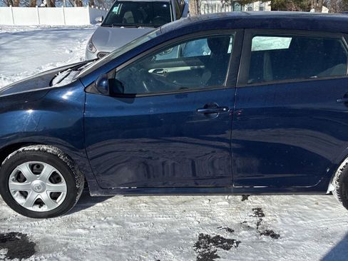 Used 2010 Toyota Matrix S image 11