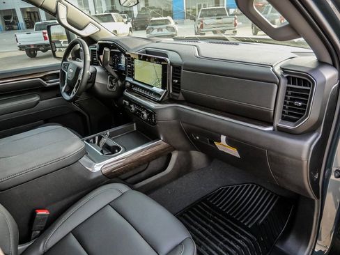 New 2026 Chevrolet Silverado 3500 LT image 16