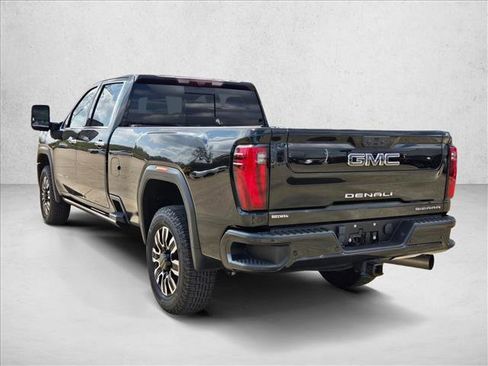 Used 2024 GMC Sierra 3500 Denali Ultimate image 8
