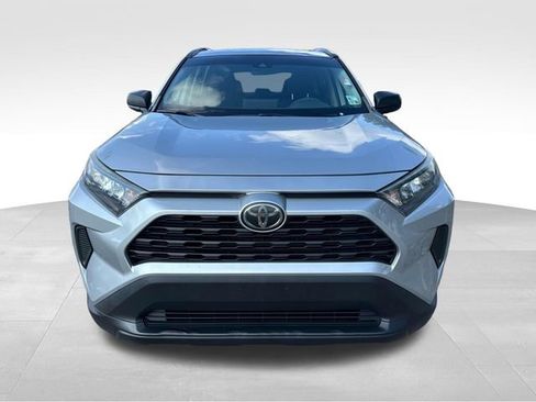 Used 2019 Toyota RAV4 LE image 2