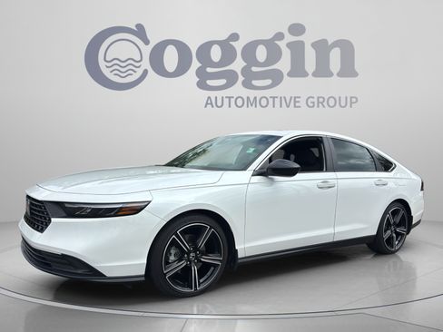 Certified 2025 Honda Accord Sport image 1