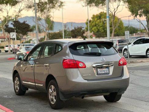 Used 2013 Nissan Rogue S image 4
