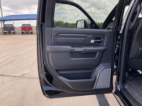 Used 2025 RAM 2500 Rebel w/ Rebel Level 2 Equipment Group AWD/4WD image 13