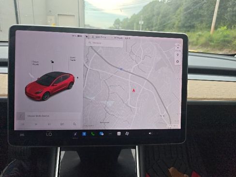 Used 2020 Tesla Model 3 Standard Range Plus RWD image 10