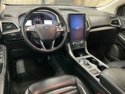 Used 2024 Ford Edge SEL image 9
