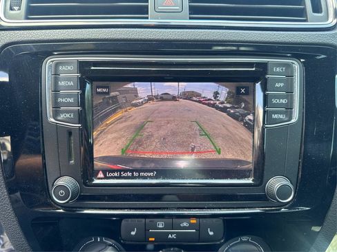 Used 2018 Volkswagen Jetta Sport FWD image 19