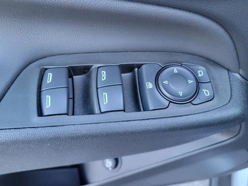 Used 2024 Chevrolet Equinox LT w/ LPO, Floor Liner Package image 9