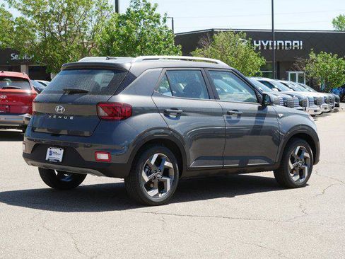 New 2026 Hyundai Venue SEL FWD image 3