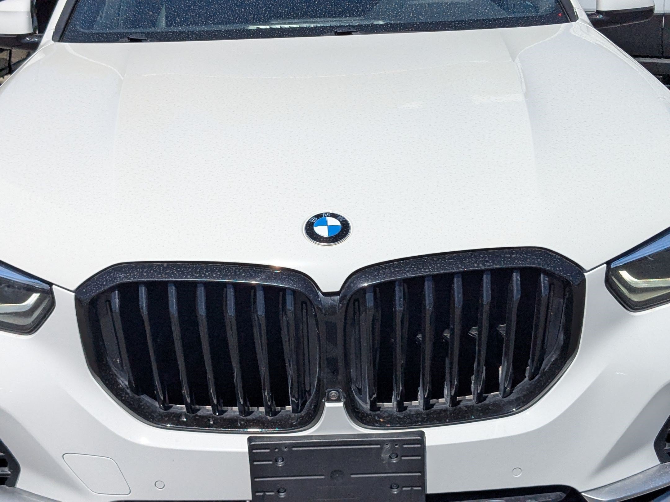 Used 2022 BMW X5 xDrive40i w/ Parking Assistance Package AWD/4WD image 12