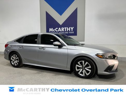 Used 2022 Honda Civic LX image 3