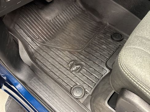 Used 2019 RAM 1500 Big Horn image 15