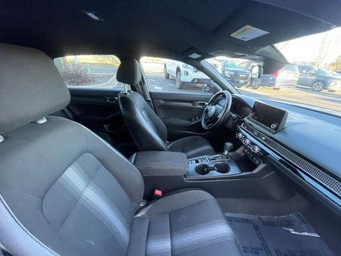 Used 2025 Honda Civic Sport image 10