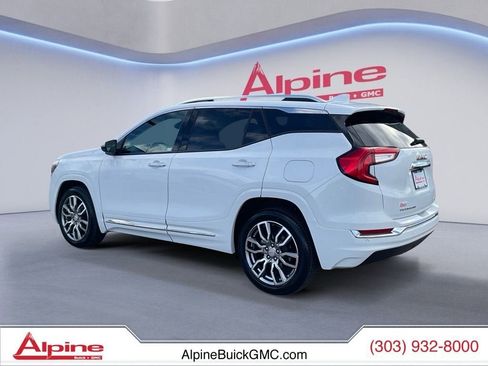 Used 2024 GMC Terrain Denali image 3