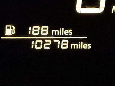 Used 2025 Nissan Kicks SV w/ Charging Package image 19