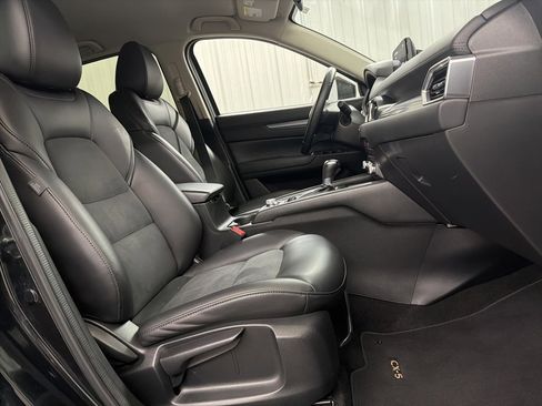 Used 2020 MAZDA CX-5 Touring image 27