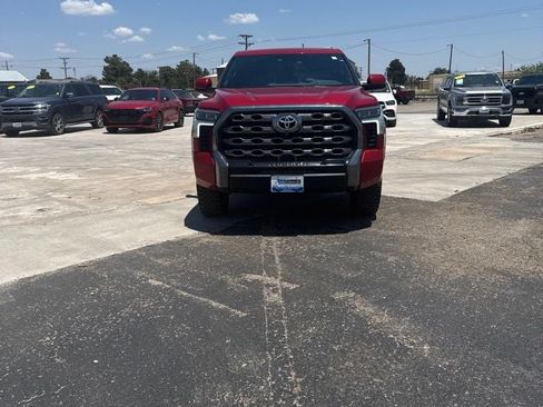 Used 2025 Toyota Tundra Platinum AWD/4WD image 2