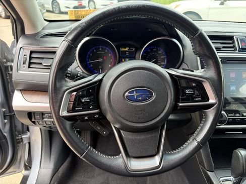 Used 2018 Subaru Outback 2.5i Limited w/ Protection Package #1 AWD/4WD image 12