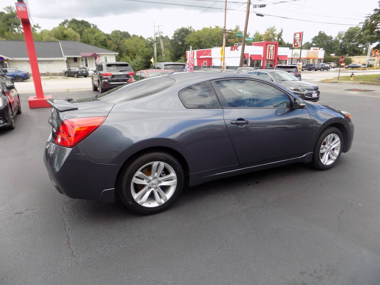 Used 2013 Nissan Altima 2.5 S w/ Premium Pkg FWD image 3