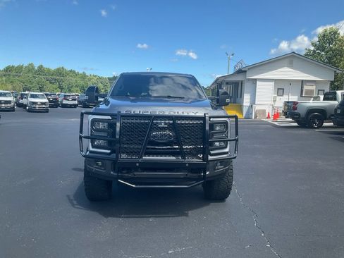 Used 2024 Ford F250 Lariat w/ Lariat Ultimate Package AWD/4WD image 2