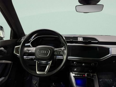 Used 2022 Audi Q3 2.0T Premium Plus w/ Premium Plus Package AWD/4WD image 11