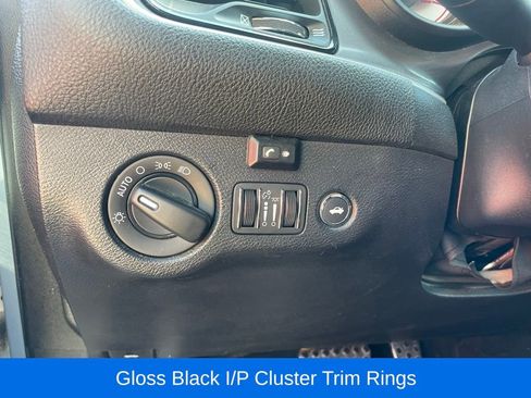 Used 2022 Dodge Challenger R/T Scat Pack RWD image 21