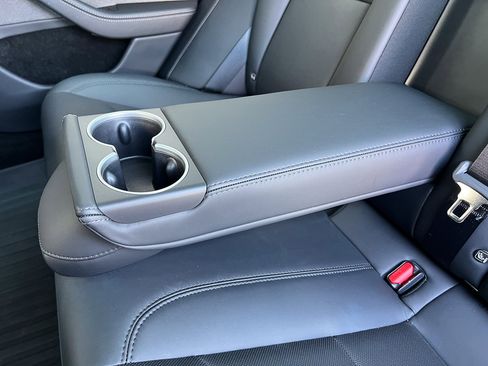 Used 2024 Tesla Model 3 Standard Range image 25