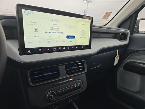 New 2025 Ford Maverick XLT w/ XLT Luxury Package image 25