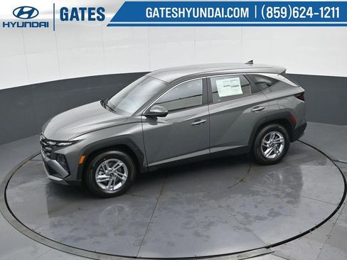 New 2026 Hyundai Tucson SE image 49