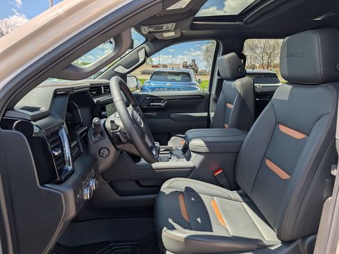 New 2026 GMC Sierra 1500 AT4 AWD/4WD image 5