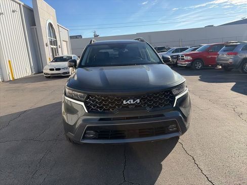 Used 2022 Kia Sorento SX Prestige image 2