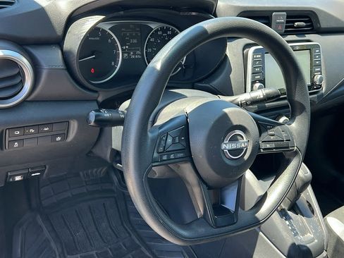 Used 2025 Nissan Versa S w/ Trunk Package FWD image 10
