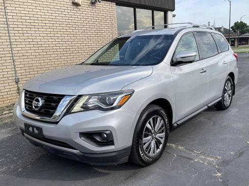 Used 2017 Nissan Pathfinder SL w/ SL Tech Package AWD/4WD image 1