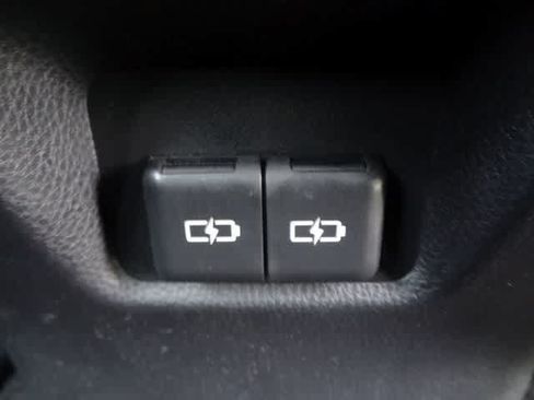Used 2024 Toyota RAV4 XLE FWD image 11