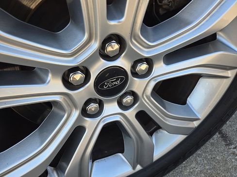 Used 2024 Ford Edge Titanium AWD/4WD image 27