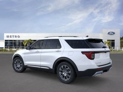 New 2026 Ford Explorer Platinum RWD image 4