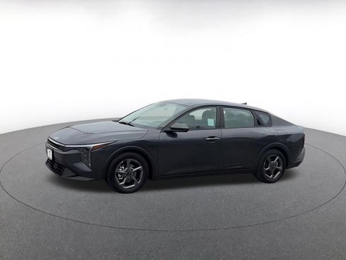 Used 2025 Kia K4 LXS image 10