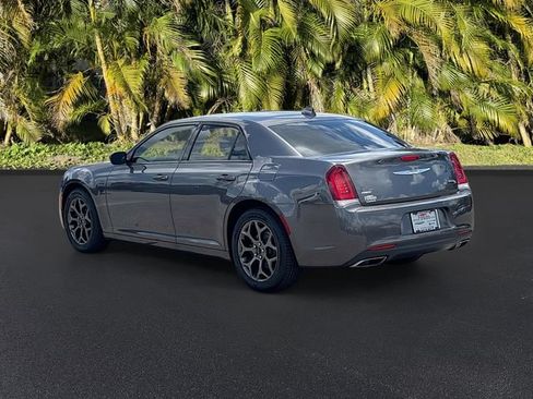 Used 2018 Chrysler 300 S AWD/4WD image 7