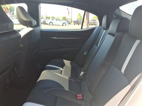 Used 2025 Toyota Camry SE w/ Convenience Package FWD image 7