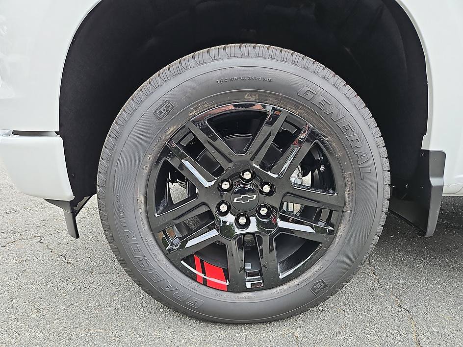 New 2026 Chevrolet Silverado 1500 RST w/ Redline Edition AWD/4WD image 9