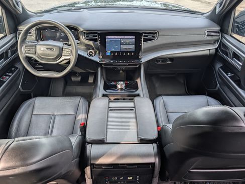Used 2024 Jeep Wagoneer Series II w/ Convenience Group I RWD image 26