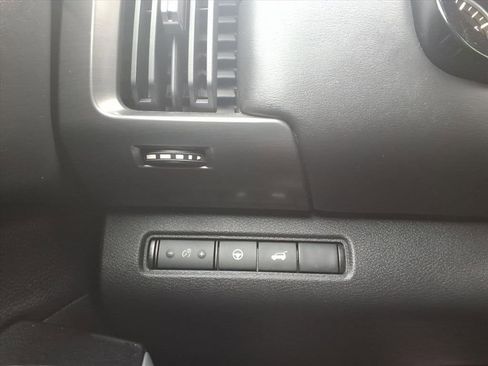 Used 2022 Nissan Pathfinder SL image 22