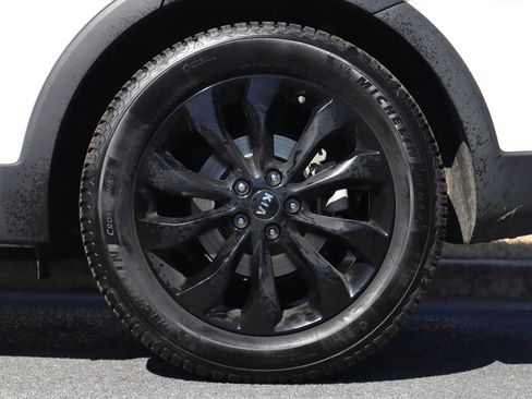 Used 2020 Kia Sorento EX image 32